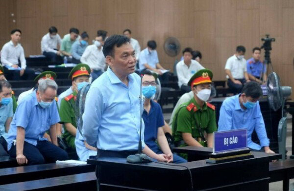 Bị cáo Nguyễn Đại Dương trình bày tại phiên tòa. Ảnh: Nam Anh/NLĐO