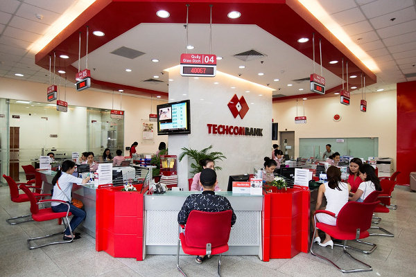 Techcombank thông qua phương án rót thêm hơn 10.000 tỷ đồng mua cổ phiếu TCBS - Ảnh 1