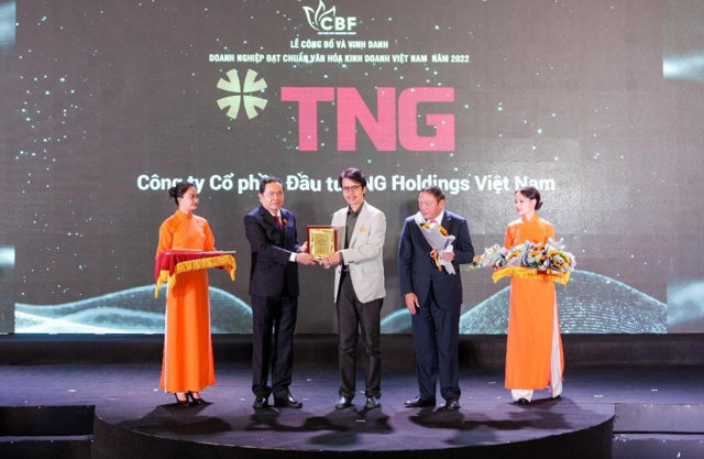 TNG Holdings Vietnam được vinh danh &ldquo;Doanh nghiệp đạt chuẩn văn h&oacute;a kinh doanh Việt Nam&rdquo; năm 2022. &nbsp;