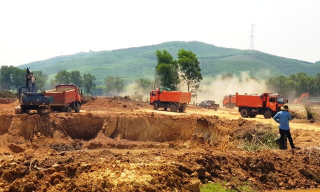 Một điểm mỏ khai th&aacute;c đất l&agrave;m vật liệu san lấp tại tỉnh Thừa Thi&ecirc;n Huế.