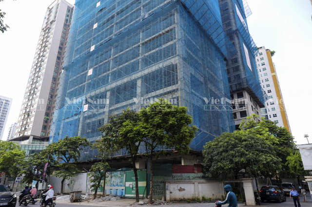 DLC Complex chậm tiến độ: Khách hàng 'đuối sức' vì vừa thuê nhà, vừa trả lãi ngân hàng - Ảnh 4