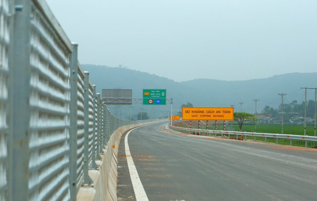 Toàn cảnh cao tốc Bắc - Nam đoạn Mai Sơn - QL45 hơn 12.100 tỷ đồng - Ảnh 7