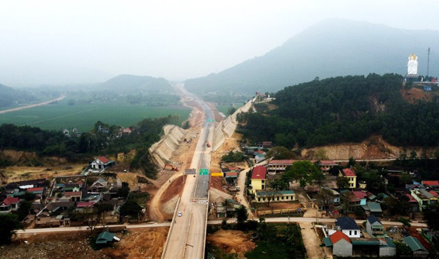 Toàn cảnh cao tốc Bắc - Nam đoạn Mai Sơn - QL45 hơn 12.100 tỷ đồng - Ảnh 8
