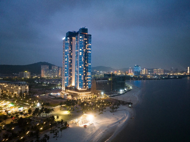 À La Carte Halong Bay - sức hấp dẫn của tòa tháp khách sạn cao nhất hạ long chính thức vận hành - Ảnh 2
