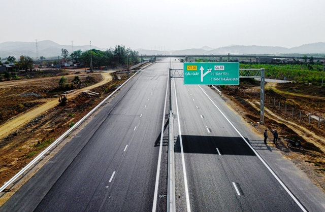 Thủ tướng phát lệnh thông xe cao tốc Phan Thiết - Dầu Giây và Mai Sơn - Quốc lộ 45 - Ảnh 3