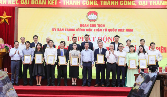 T&T Group ủng hộ 5 tỷ đồng hỗ trợ làm nhà cho người nghèo tỉnh Điện Biên - Ảnh 2