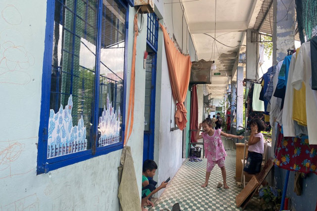 Sống bất an trong khu chung cư xuống cấp, cũ nát giữa trung tâm Đà Nẵng - Ảnh 9