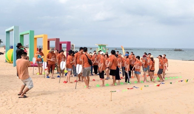 Quảng trường biển Miami Bikini Beach, nơi l&yacute; tưởng cho c&aacute;c hoạt động du lịch team building