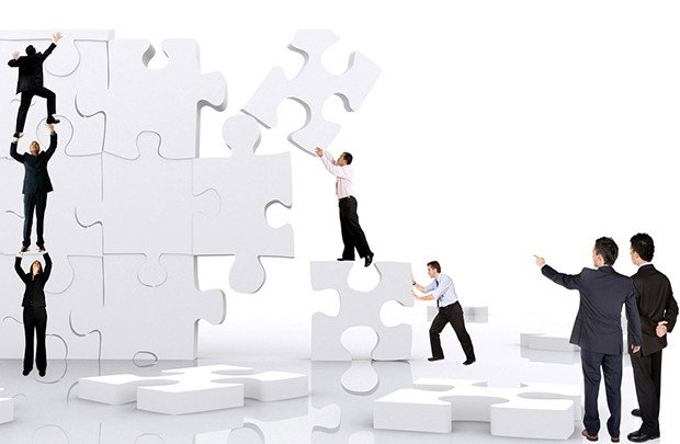 Doanh nghiệp buộc phải bán tài sản giảm thiếu rủi ro, tái cấu trúc bằng ngoại lực - Ảnh 1