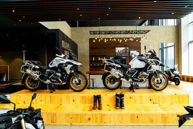 THACO ra mắt tổ hợp showroom BMW-MINI-BMW Motorrad Bình Dương - Ảnh 2