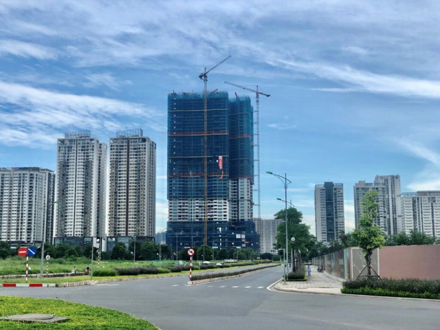 Gi&aacute; chung cư vẫn chưa thể &ldquo;hạ nhiệt&rdquo; từ giờ đến cuối năm 2023. &nbsp;