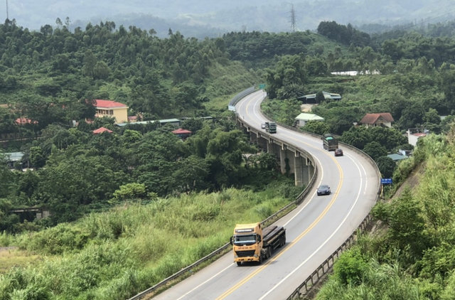 Cao tốc Yên Bái – Lào Cai có khả năng được mở rộng lên 4 làn xe - Ảnh 1