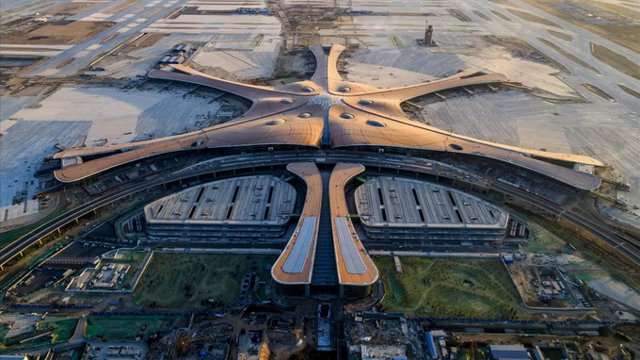 Siêu sân bay được ví như một trong “Bảy kỳ quan thế giới mới” ở Trung Quốc: Rộng 1,4 triệu mét vuông, chỉ mất gần 5 năm để xây dựng - Ảnh 2