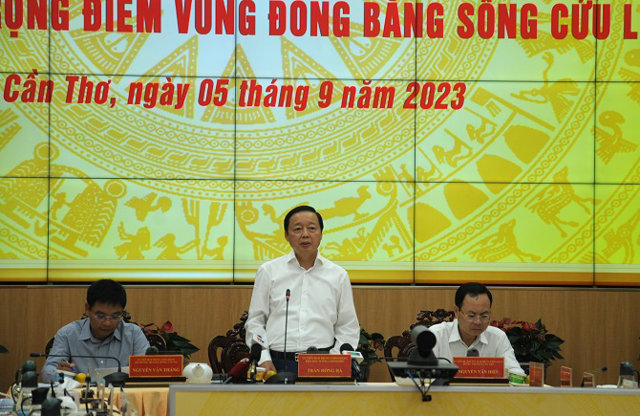 Phó Thủ tướng Trần Hồng Hà chỉ đạo gỡ khó các dự án cao tốc vùng Đồng bằng sông Cửu Long - Ảnh 1