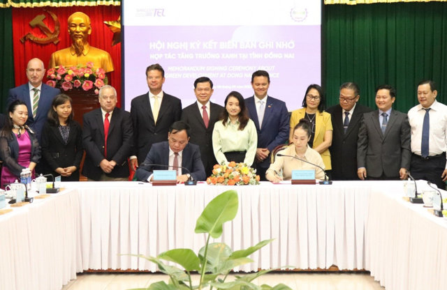 Tỉnh Đồng Nai và Saigontel ký kết ghi nhớ hợp tác về tăng trưởng xanh - Ảnh 1