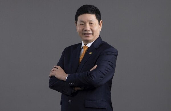Chủ tịch Trương Gia Bình trở lại top 10 người giàu nhất chứng khoán Việt, 'soi' giá cổ phiếu FPT từ đầu năm.