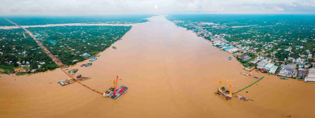 Công trường giữa dòng sông Tiền, xây Cầu Rạch Miễu 2 nối Tiền Giang - Bến Tre - Ảnh 4