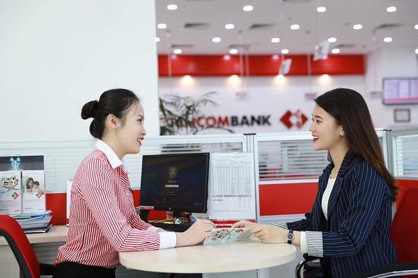 Techcombank: Tín dụng bất động sản chiếm 34,63% dư nợ - Ảnh 1