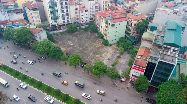 Điểm danh các khu đất vàng Thủ đô nhiều năm nằm trong trạng thái “án binh bất động” - Ảnh 2