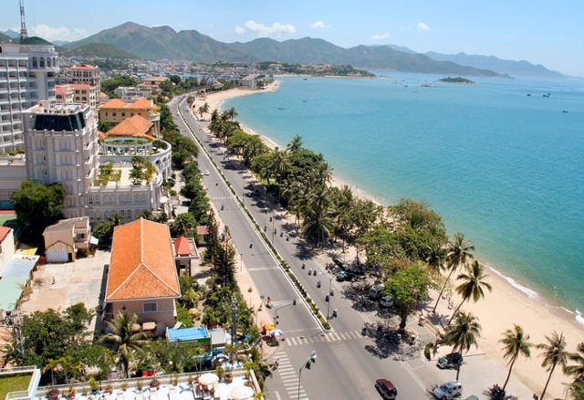 Nha Trang c&oacute; rất nhiều kh&aacute;ch sạn view biển