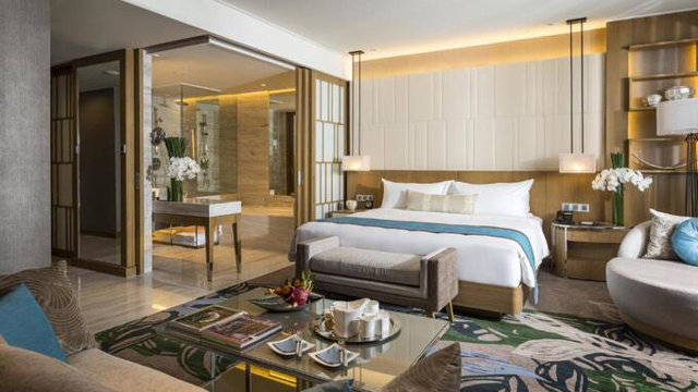 Cận cảnh ph&ograve;ng kh&aacute;ch sạn tại InterContinental Nha Trang