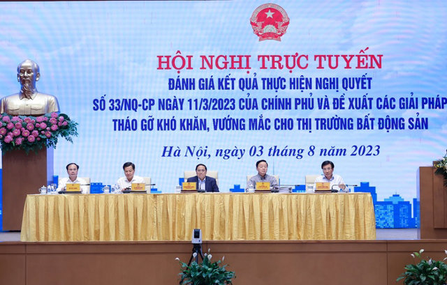 Trong 2023, Thủ tướng Ch&iacute;nh phủ đ&atilde; chủ tr&igrave; 2 hội nghị lớn để b&agrave;n giải ph&aacute;p th&aacute;o gỡ kh&oacute; khăn cho thị trường bất động sản.