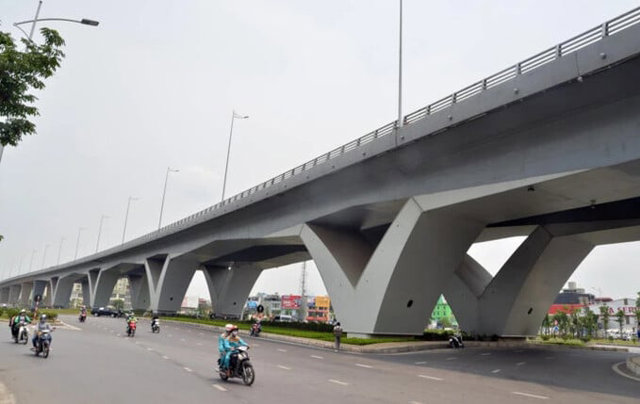Kết cấu ch&acirc;n cầu vượt bằng th&eacute;p lớn nhất Việt Nam&nbsp;