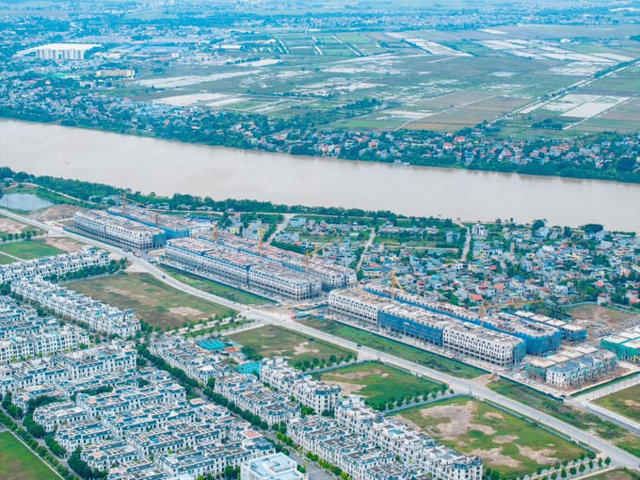 Dự &aacute;n "Central Riverside Thanh H&oacute;a" nằm tại vị tr&iacute; đắc địa, ven bờ s&ocirc;ng M&atilde;. &nbsp;