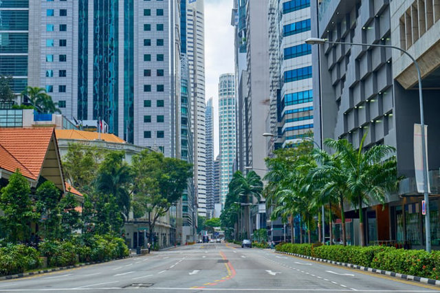 Đường phố tại Singapore v&ocirc; c&ugrave;ng sạch sẽ