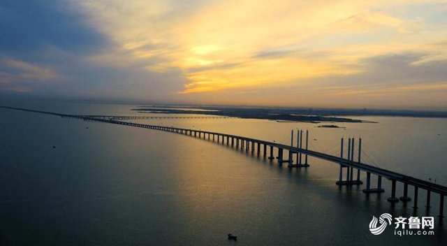 Cầu vượt biển chi phí ‘khủng’ 164.000 tỷ, từng giữ 'ngôi vương thế giới' với chiều dài hơn 40km - Ảnh 1