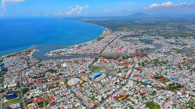 Loạt dự án nghỉ dưỡng, khu đô thị, năng lượng tại tỉnh có đường bờ biển dài nhất Việt Nam kêu gọi đầu tư - Ảnh 1