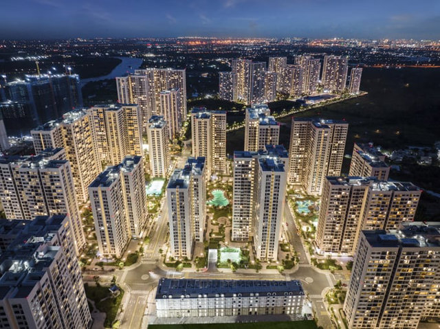 Bất động sản vẫn lu&ocirc;n l&agrave; k&ecirc;nh đầu tư được ưu ti&ecirc;n h&agrave;ng đầu bởi &ldquo;khẩu vị&rdquo; quen thuộc của người Việt l&agrave; t&agrave;i sản hữu h&igrave;nh như nh&agrave; cửa, đất đai nắm giữ được &nbsp;