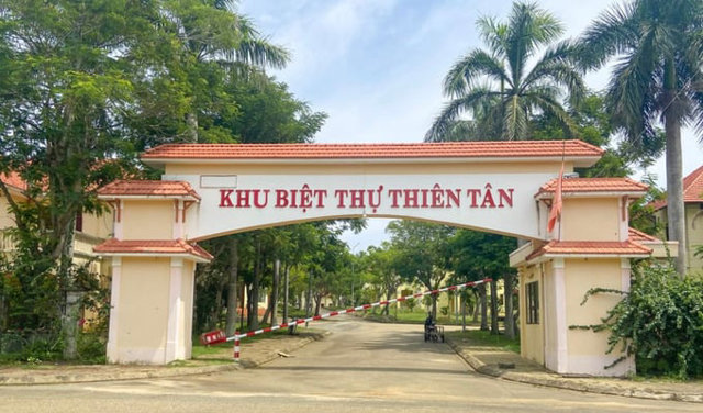 Cổng ch&agrave;o khu biệt thự Thi&ecirc;n T&acirc;n&nbsp;