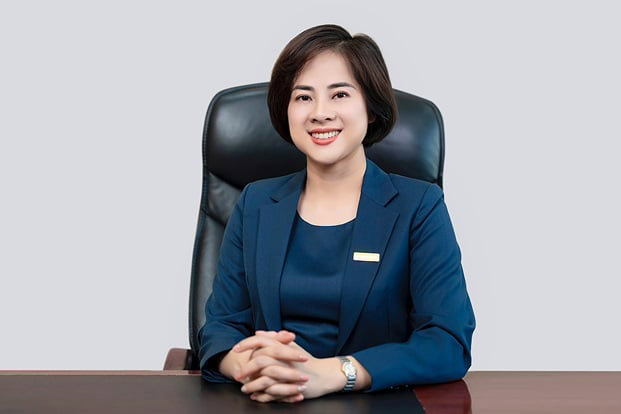 Ghế nống Chủ tịch HĐQT của Eximbank lu&ocirc;n biến động. Từ 28/6/2023 đến nay, chức danh Chủ tịch HĐQT Eximbank thuộc về b&agrave; Đỗ H&agrave; Phương.