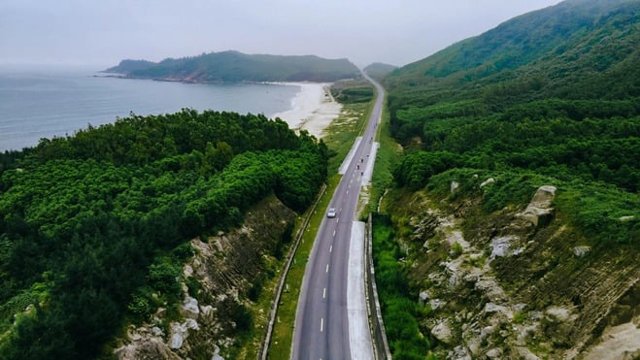 Cung đường ven biển 120km tuyệt đẹp ôm trọn Hà Tĩnh, giúp tăng cường kết nối giao thông giữa 3 tỉnh miền Trung Việt Nam - Ảnh 4