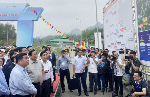 Thủ tướng Phạm Minh Chính dự lễ khởi công tuyến cao tốc cửa khẩu Hữu Nghị - Chi Lăng. (Ảnh: Chí Bình)
