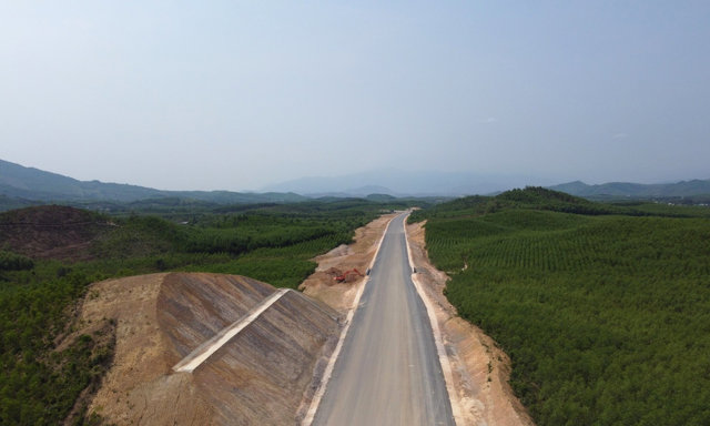 Hình ảnh Cao tốc Vân Phong - Nha Trang 12.000 tỷ tăng tốc về đích trước 6 tháng - Ảnh 7