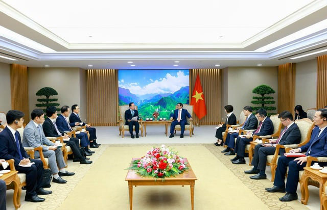 Thủ tướng tiếp Tổng Giám đốc phụ trách tài chính Tập đoàn Samsung - Ảnh 3