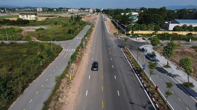 Đoạn Quốc lộ 31 tr&ecirc;n địa b&agrave;n huyện Bắc Giang được cải tạo n&acirc;ng cấp. Ảnh: Anh Duy