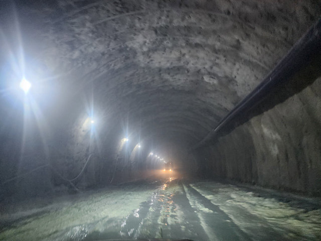 Khám phá Hầm Đèo Bụt trên cao tốc Bắc - Nam đoạn qua Hà Tĩnh - Ảnh 6