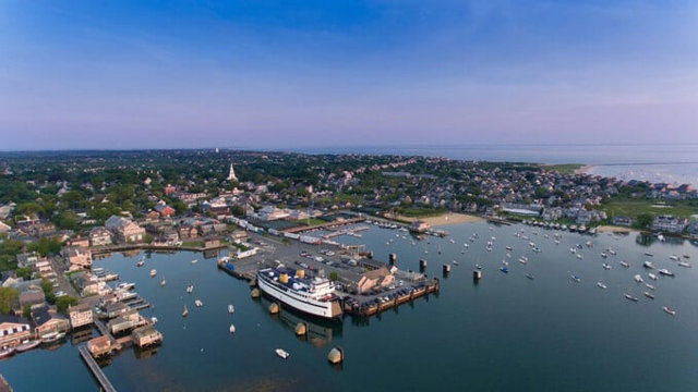 Nantucket l&agrave; biểu tượng của "đảo tỷ ph&uacute;", nơi tập trung những bất động sản trị gi&aacute; triệu USD (Ảnh: Internet)