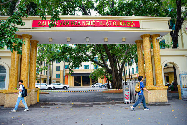 Tọa lạc tại số 101 đường Nguyễn Ch&iacute; Thanh l&agrave; trường Đại học Văn h&oacute;a Nghệ thuật Qu&acirc;n đội