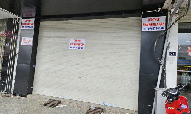 Hiu hắt phố thời trang Đà Nẵng: Loạt cửa hàng đóng cửa, cả năm không ai thuê - Ảnh 13