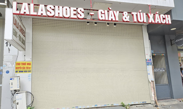 Hiu hắt phố thời trang Đà Nẵng: Loạt cửa hàng đóng cửa, cả năm không ai thuê - Ảnh 9