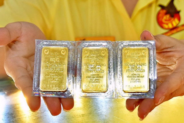 Chỉ được mua - bán vàng miếng SJC tại các tổ chức được cấp phép - Ảnh 1