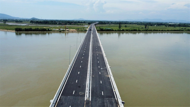 Hình ảnh 19km cao tốc Bắc - Nam vượt sông Lam về Hà Tĩnh - Ảnh 13