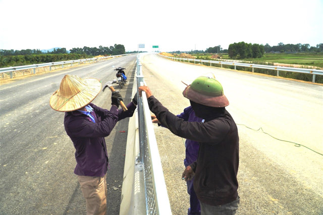 Hình ảnh 19km cao tốc Bắc - Nam vượt sông Lam về Hà Tĩnh - Ảnh 8