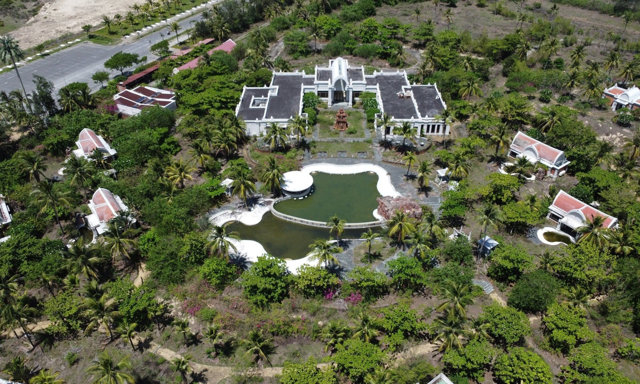 Resort 12 triệu USD ven biển Đà Nẵng bỏ hoang suốt 1 thập kỷ - Ảnh 2