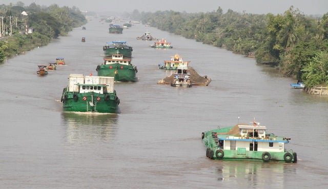 Th&agrave;nh phố dự định triển khai 3 tuyến bus đường thủy. Ảnh minh họa