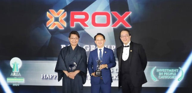 Đại diện ROX Group tại lễ trao giải thưởng AREA 2024 &nbsp;